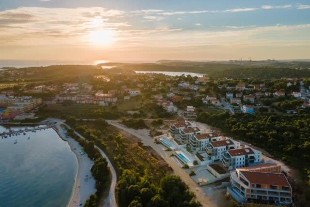Luxury Apartment Anto With Sea View And Balcony Banjole Buitenkant foto