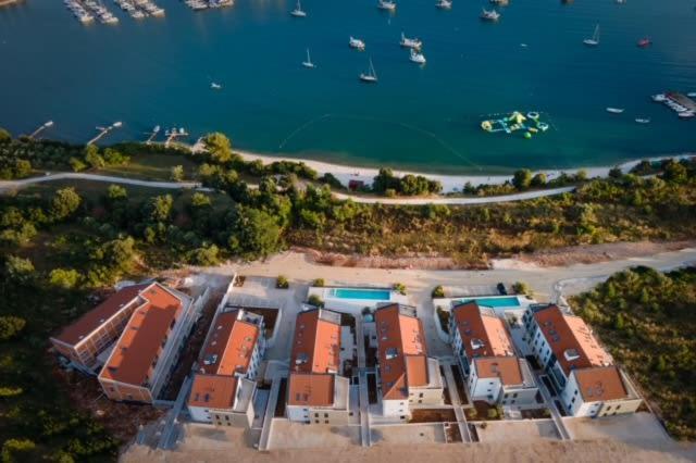 Luxury Apartment Anto With Sea View And Balcony Banjole Buitenkant foto